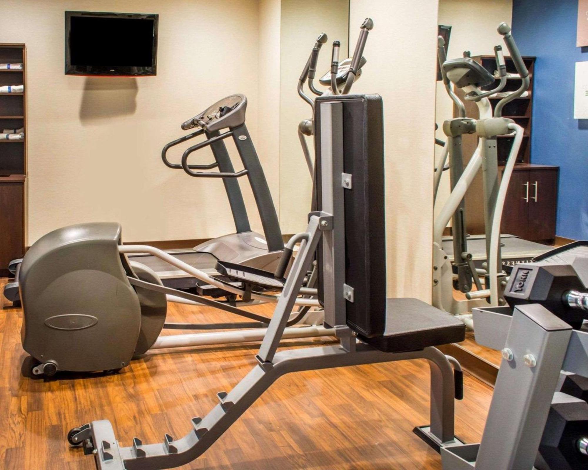Quality Suites Waldorf Εξωτερικό φωτογραφία
