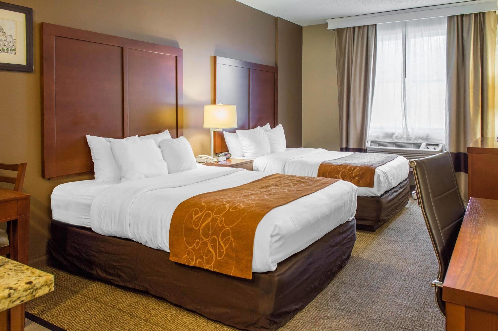 Quality Suites Waldorf Εξωτερικό φωτογραφία
